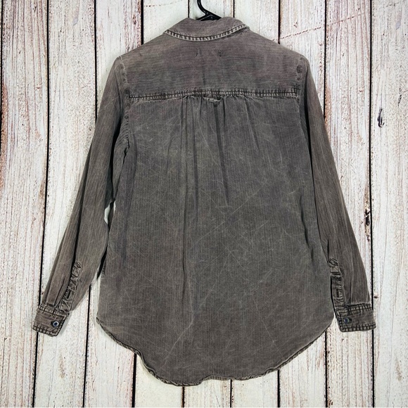 Anthropologie Pilcro Shirt Womens XS Gray Acid Wash Long Sleeve Button Up - Picture 2 of 9